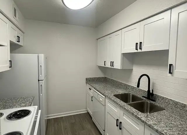 Property at Brighton Oaks - 738 Bateswood Dr, Houston, TX, 77079, 1-2 bed, 1-2 bath, [object Object]
