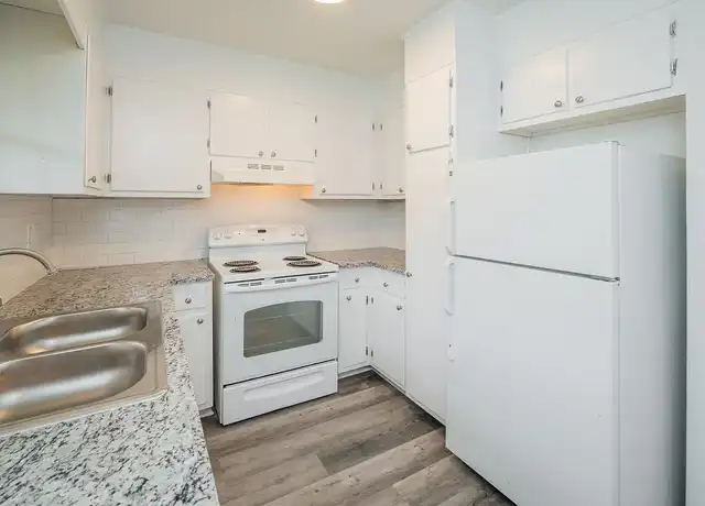 Property at Cliff Terrace - 3477 Cliff Ter S, Birmingham, AL, 35205, 1 bed, 1 bath, [object Object]