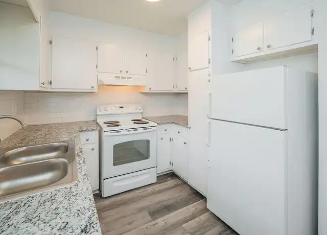 Property at Cliff Terrace - 3477 Cliff Ter S, Birmingham, AL, 35205, 1-2 bed, 1 bath, Contact for Price