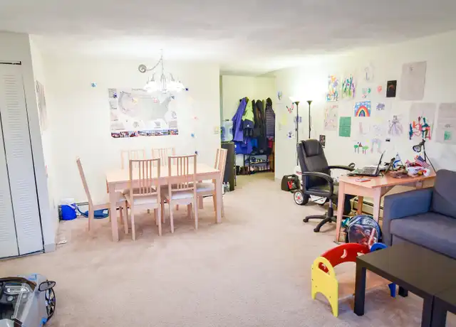 Property at 84 Pleasant St Unit 4A, Brookline, MA, 02446, 2 beds, 1.5 baths, [object Object]