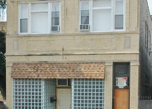 Property at 4324 N Milwaukee Ave, Chicago, IL, 60641, 2 beds, 1 bath, [object Object]