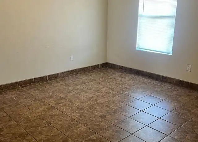 Property at 1615 E University Ave Unit 316, Las Cruces, NM, 88001, 4 beds, 2 baths, [object Object]