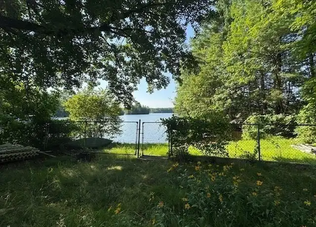 Property at 6 Oak Ridge Rd, Lunenburg, MA, 01462, 2 beds, 1 bath, [object Object]