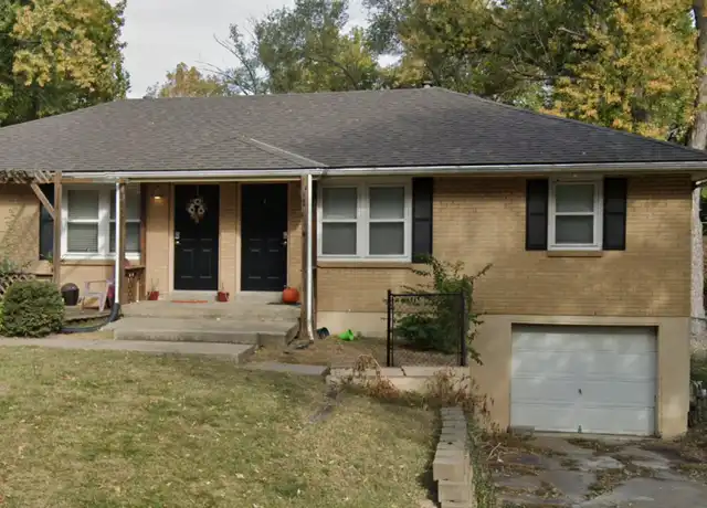 Property at 9014 Bayless Rd, Pleasant Valley, MO, 64068, 2 beds, 1 bath, [object Object]