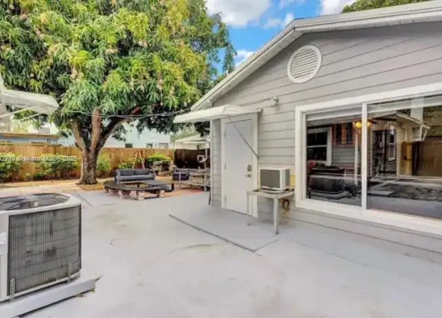 Property at 107 SW 2nd Ave Unit 2, Dania Beach, FL, 33004, 0 beds, 1 bath, [object Object]