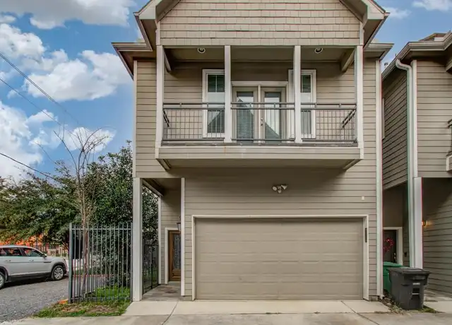 Property at 902 W 20th St, Houston, TX, 77008, 3 beds, 3 baths, [object Object]