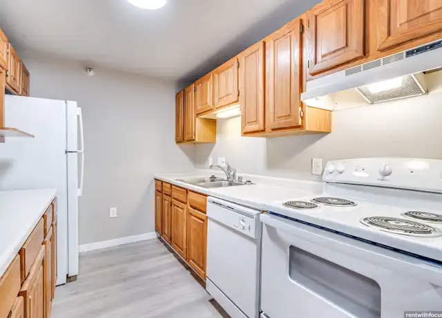 Property at 3404 Memorial Dr Unit D4, Two Rivers, WI, 54241, 2 beds, 1 bath, [object Object]