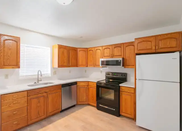Property at 1891 N Hill Field Rd Unit 1891-C, Layton, UT, 84041, 2 beds, 1.5 baths, [object Object]