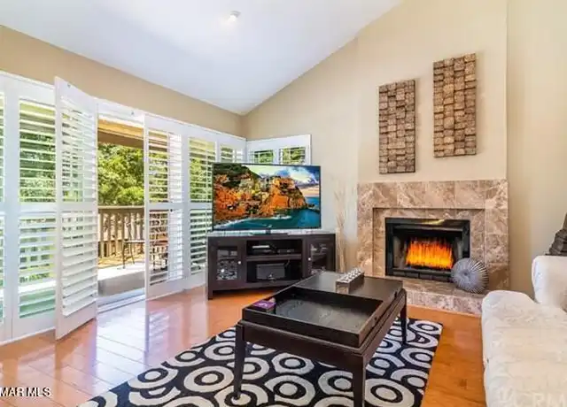 Property at 74 Rosehedge Ln, Oak Park, CA, 91377, 3 beds, 1 bath, [object Object]