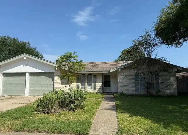 Property at 1816 Portland Dr, Portland, TX, 78374, 3 beds, 2 baths, [object Object]