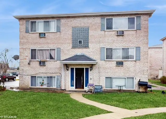 Property at 10368 Michael Todd Ter Unit 2E, Glenview, IL, 60025, 2 beds, 1 bath, [object Object]