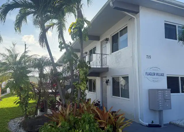 Property at 715 NE 2nd Ave #205, Fort Lauderdale, FL, 33304, 1 bed, 1 bath, [object Object]