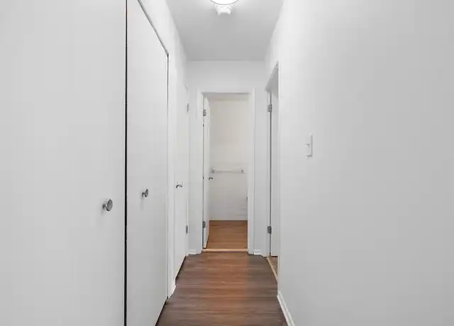 Property at Wynwood Apartments - 6700 Larchmont Dr, Cleveland, OH, 44124, 1-2 bed, 1-2 bath, Contact for Price
