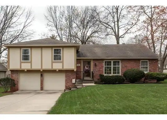 Property at 12119 W 101st St, Lenexa, KS, 66215, 3 beds, 2 baths, [object Object]