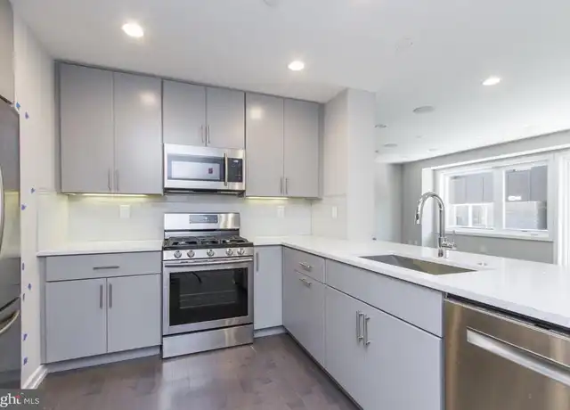 Property at 712 S Marvine St Unit 1, Philadelphia, PA, 19147, 3 beds, 3 baths, [object Object]