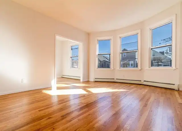 Property at 86 Highwood Ter Unit 1, Weehawken Township, NJ, 07086, 3 beds, 1 bath, [object Object]