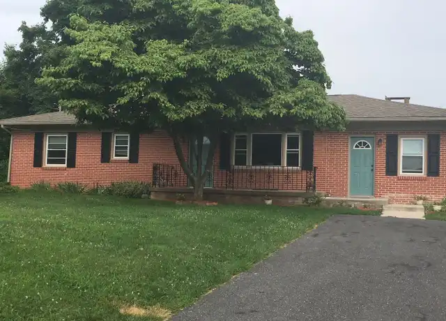 Property at 379 National Ave, Staunton, VA, 24401, 3 beds, 2 baths, [object Object]