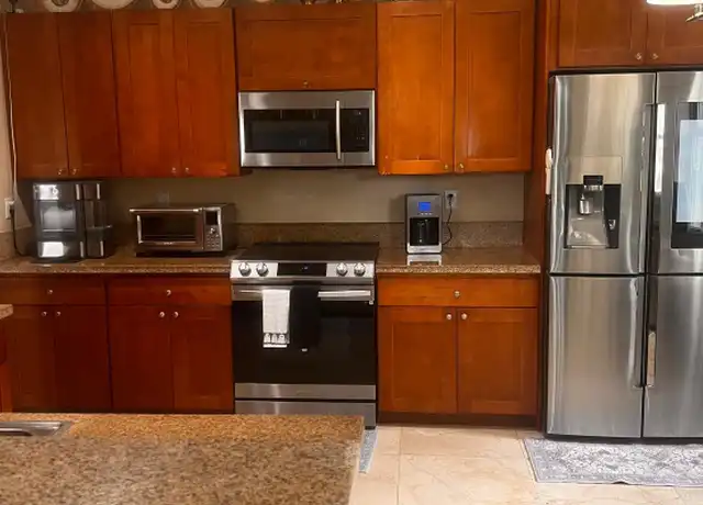 Property at 7260 NW 114th Ave, Doral, FL, 33178, 4 beds, 3 baths, [object Object]
