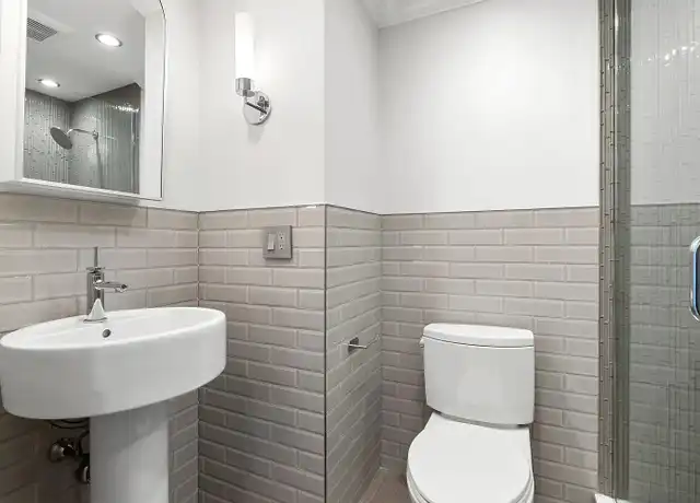 Property at 117 Fulton St Unit 5, Boston, MA, 02109, 2 beds, 1 bath, [object Object]