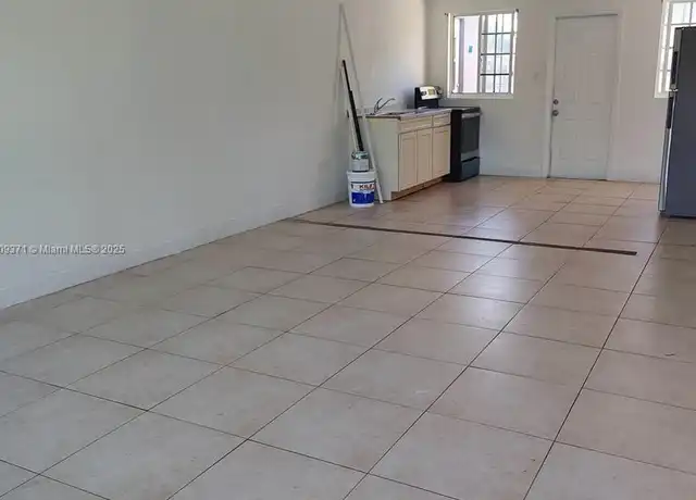 Property at 2413 Harding St Unit 1, Hollywood, FL, 33020, 1 bed, 1 bath, [object Object]