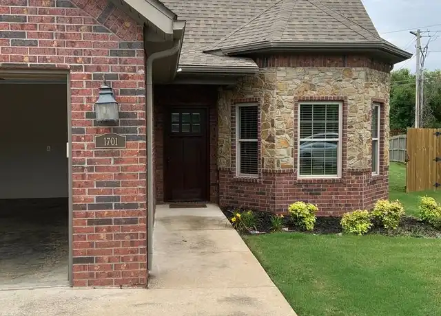 Property at 1701 SW Stonegrove Rd, Bentonville, AR, 72713, 3 beds, 2.5 baths, [object Object]