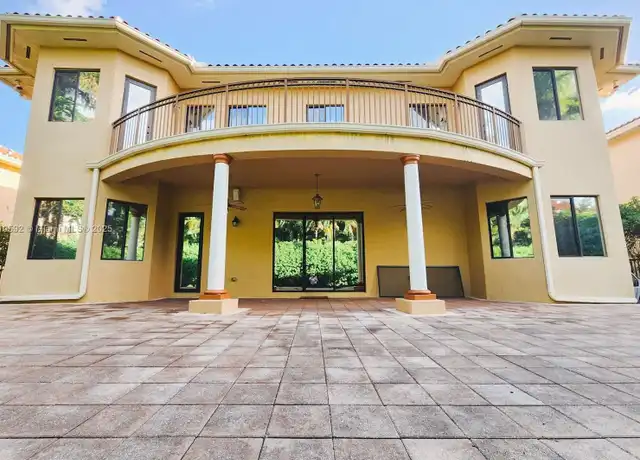 Property at 7839 SW 195th Ter, Cutler Bay, FL, 33157, 5 beds, 4 baths, [object Object]