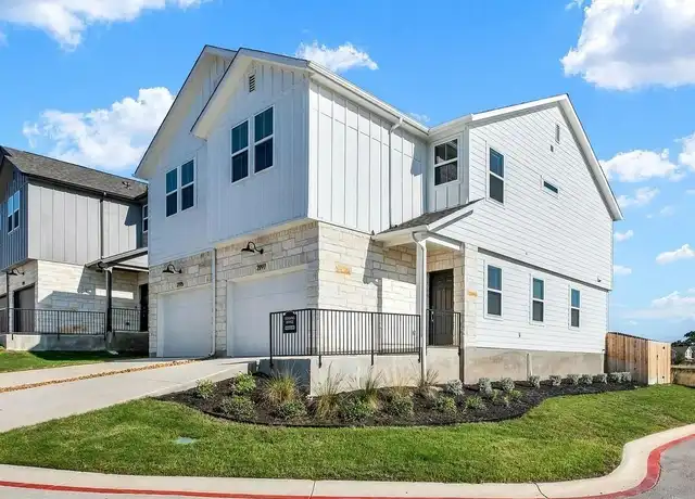 Property at 300 S Water Ln, New Braunfels, TX, 78130, 3 beds, 2 baths, [object Object]