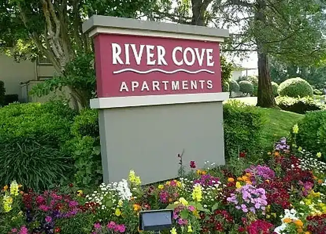 Property at River Cove Apartments - 6290 Fennwood Ct, Sacramento, CA, 95831, 1 bed, 1 bath, [object Object]