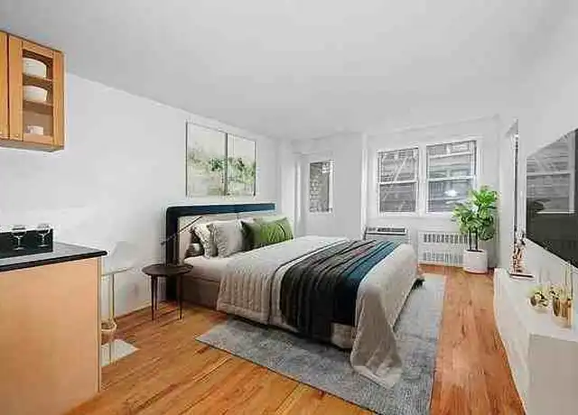 Property at 77 W 15th St Unit 419, New York, NY, 10011, 0 beds, 1 bath, [object Object]