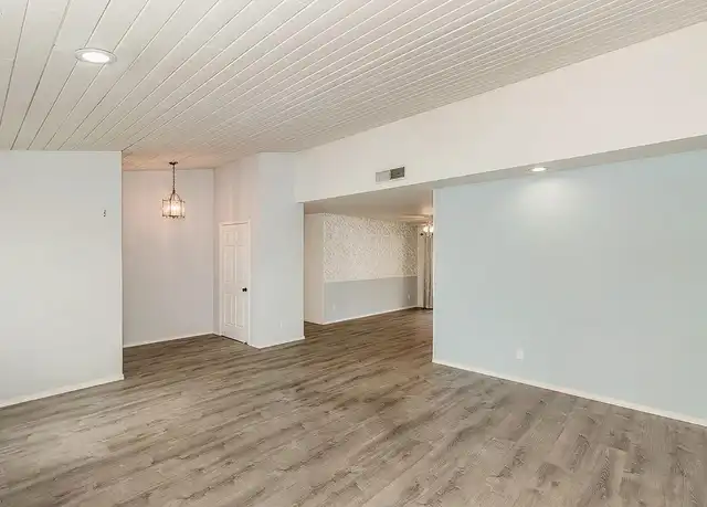 Property at 610 E Magill Ave, Fresno, CA, 93710, 2 beds, 2 baths, [object Object]