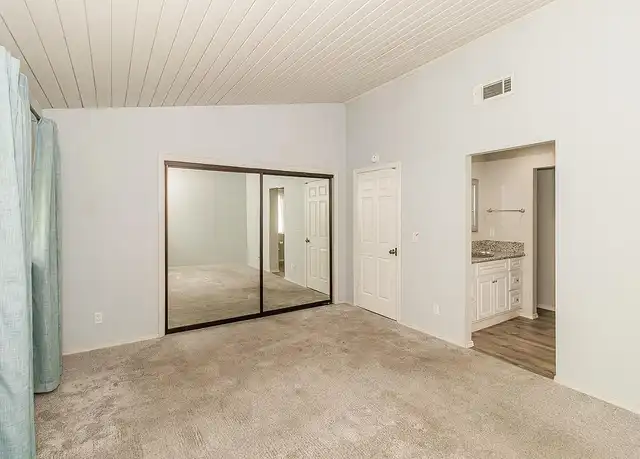 Property at 610 E Magill Ave, Fresno, CA, 93710, 2 beds, 2 baths, [object Object]