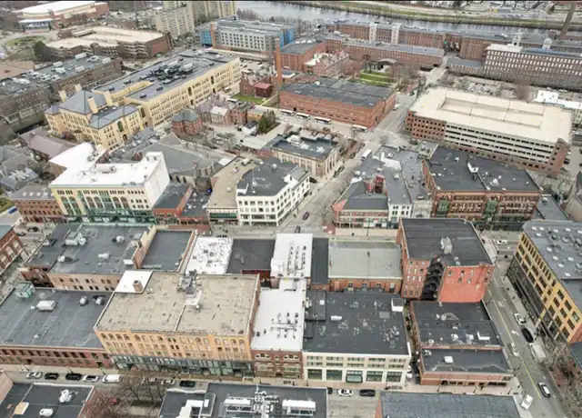 Property at 33 Middle St #13, Lowell, MA, 01852, 2 beds, 1 bath, [object Object]