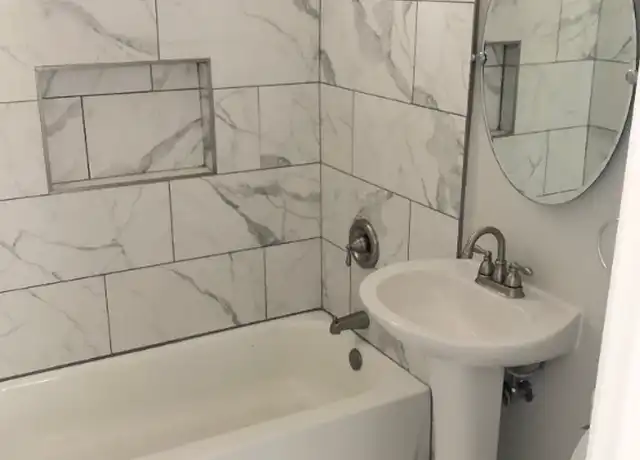 Property at 11818 Main St Unit 3, Los Angeles, CA, 90061, 1 bed, 1 bath, [object Object]