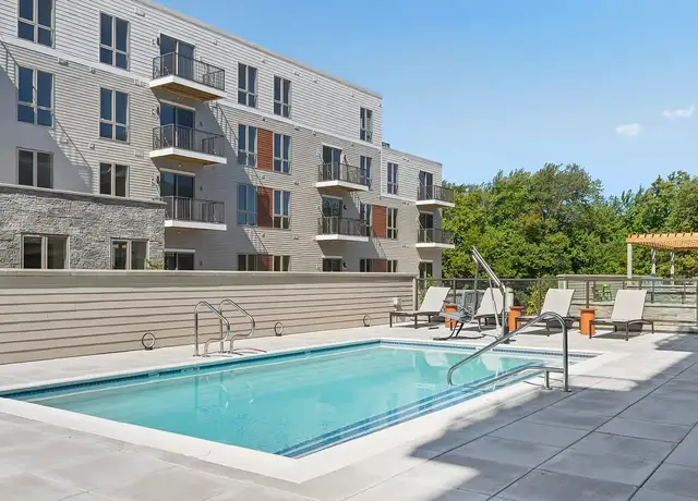 Photo of 2 Los Angeles St, Newton, MA 02458
