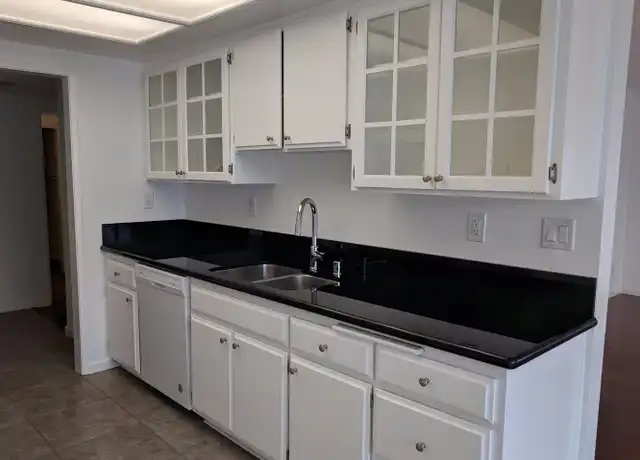 Property at 579 W 14th St Unit 04, San Pedro, CA, 90731, 2 beds, 1 bath, [object Object]