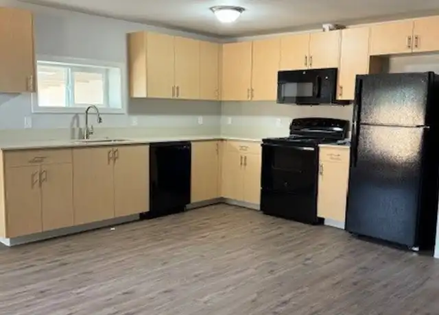 Property at 8792 Umatilla St NE Unit 8792-A, Salem, OR, 97305, 3 beds, 2.5 baths, [object Object]