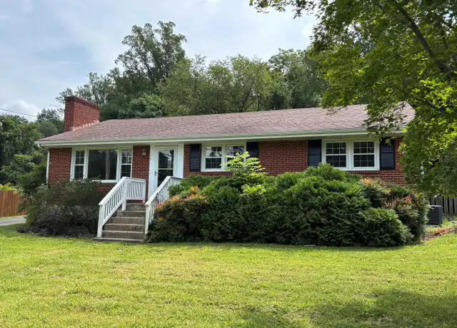 Property at 833 Clearwater Ave, Roanoke, VA, 24019, 3 beds, 1.5 baths, [object Object]