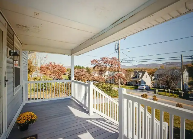 Property at 917 Sherwood Ave, Waynesboro, VA, 22980, 3 beds, 2 baths, [object Object]