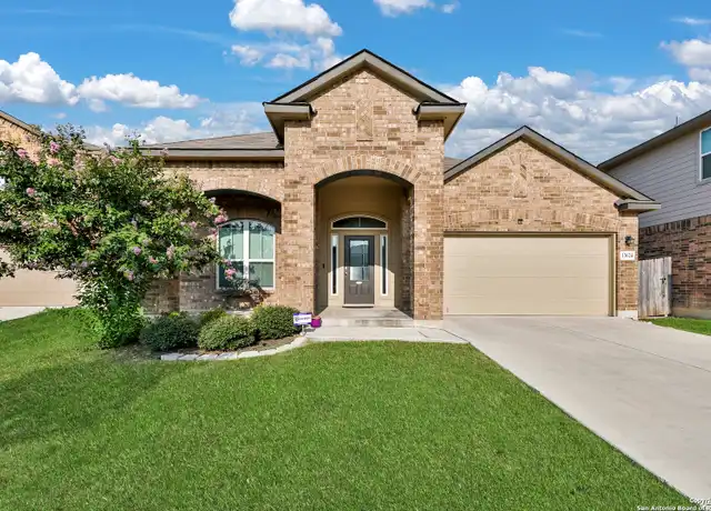 Property at 13624 McBride Bnd, San Antonio, TX, 78254, 4 beds, 3 baths, [object Object]