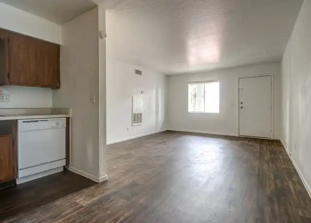 Property at 2550 W Hazelwood St Unit LI C209, Phoenix, AZ, 85017, 1 bed, 1 bath, [object Object]