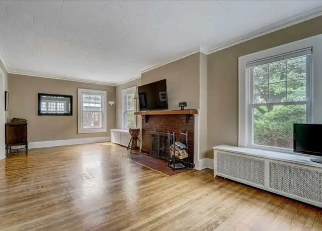 Property at 3028 N Murray Ave, Milwaukee, WI, 53211, 4 beds, 2.5 baths, [object Object]