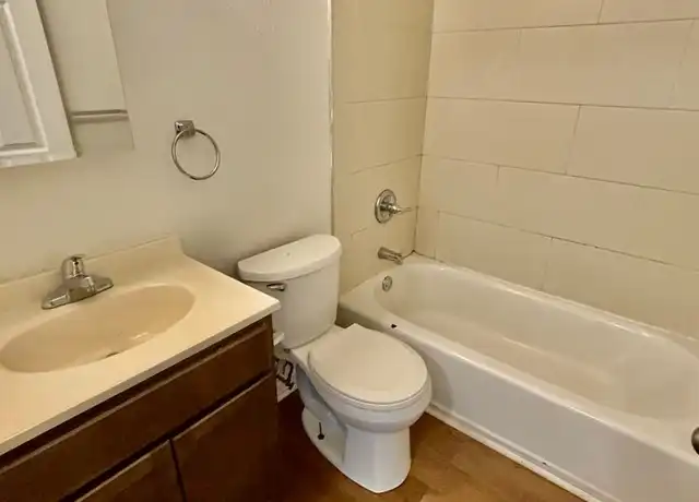 Property at 200 N Hill-N-Dale St Unit 512, Danville, KY, 40422, 1 bed, 1 bath, [object Object]