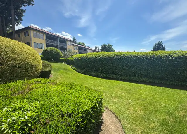 Property at 11642 100th Ave NE Unit A105, Kirkland, WA, 98034, 2 beds, 1.5 baths, [object Object]