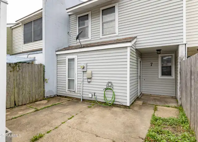 Property at 7 Columbine Cor, Lafayette, LA, 70507, 2 beds, 1.5 baths, [object Object]