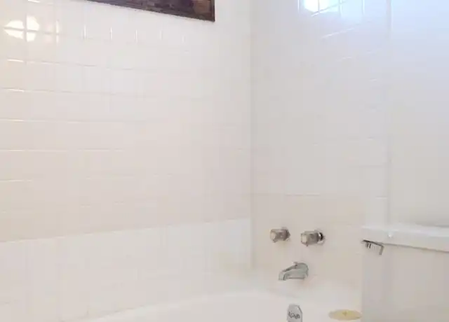Property at 128 E 18th St Unit 9 301, Minneapolis, MN, 55403, 1 bed, 1 bath, [object Object]