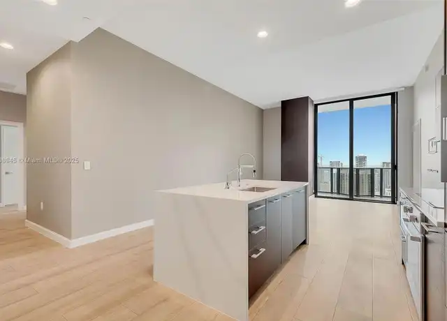 Property at 45 SW 9th St #4509, Miami, FL, 33130, 3 beds, 3.5 baths, [object Object]