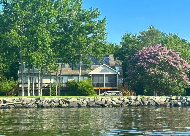 Property at 5313 Dennis Point Ln, Shady Side, MD, 20764, 5 beds, 3.5 baths, [object Object]