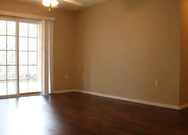 Property at 129 Knowledge Ave Unit B, Branson, MO, 65616, 3 beds, 2 baths, [object Object]