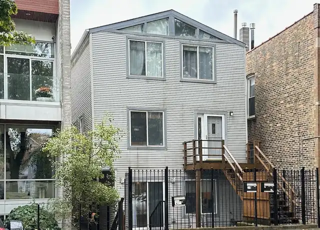 Property at 1822 N Marshfield Ave Unit 2, Chicago, IL, 60622, 2 beds, 1 bath, [object Object]