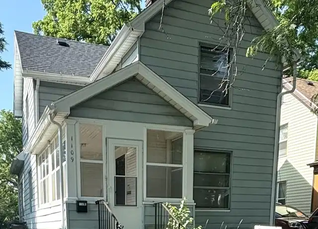 Property at 1109 W Washtenaw St, Lansing, MI, 48915, 2 beds, 1 bath, [object Object]
